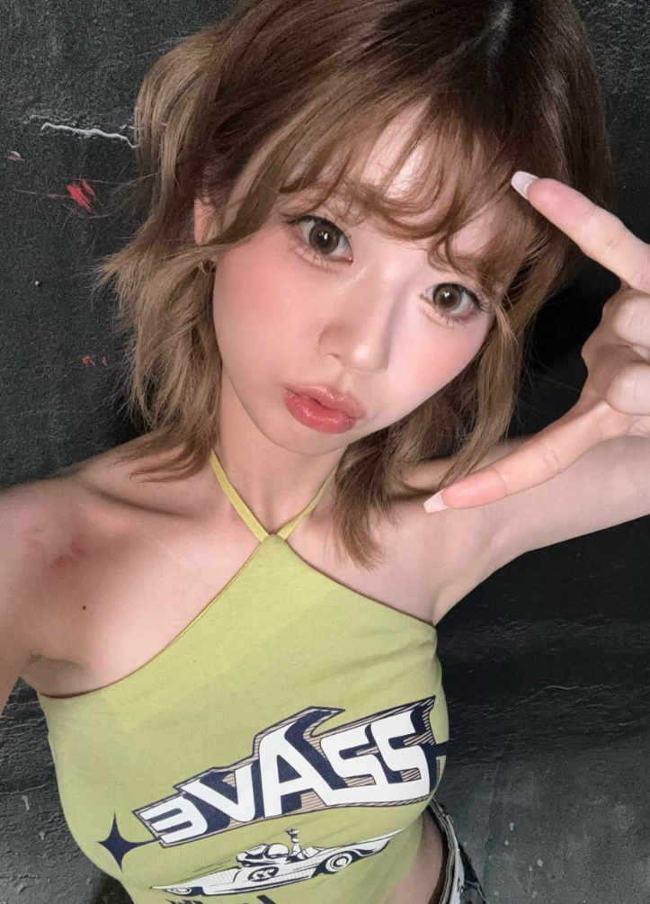 大人っぽさ際立つ…NiziU・RIKU、最新ビジュアル公開