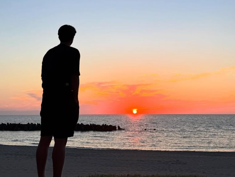 元日本代表・福西崇史が投稿した夕景写真に込めた平和への願い