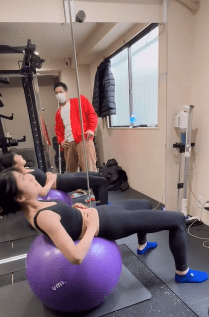 美人新喜劇女優・小寺真理、