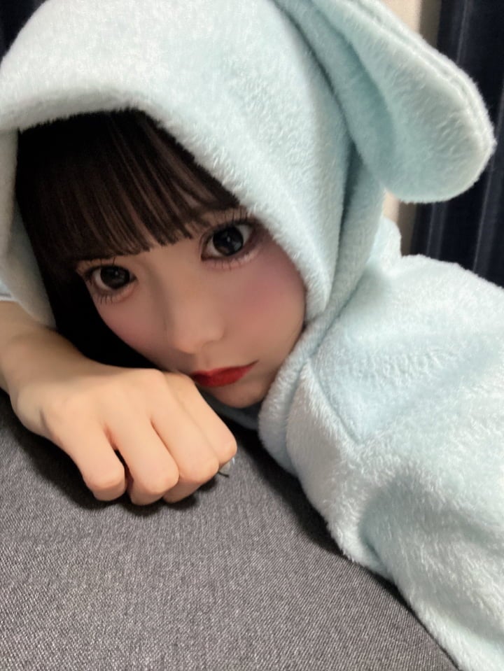 CANDY TUNE最年長・福山梨乃の“うさ耳”おやすみ投稿が「可愛い」といいね殺到！