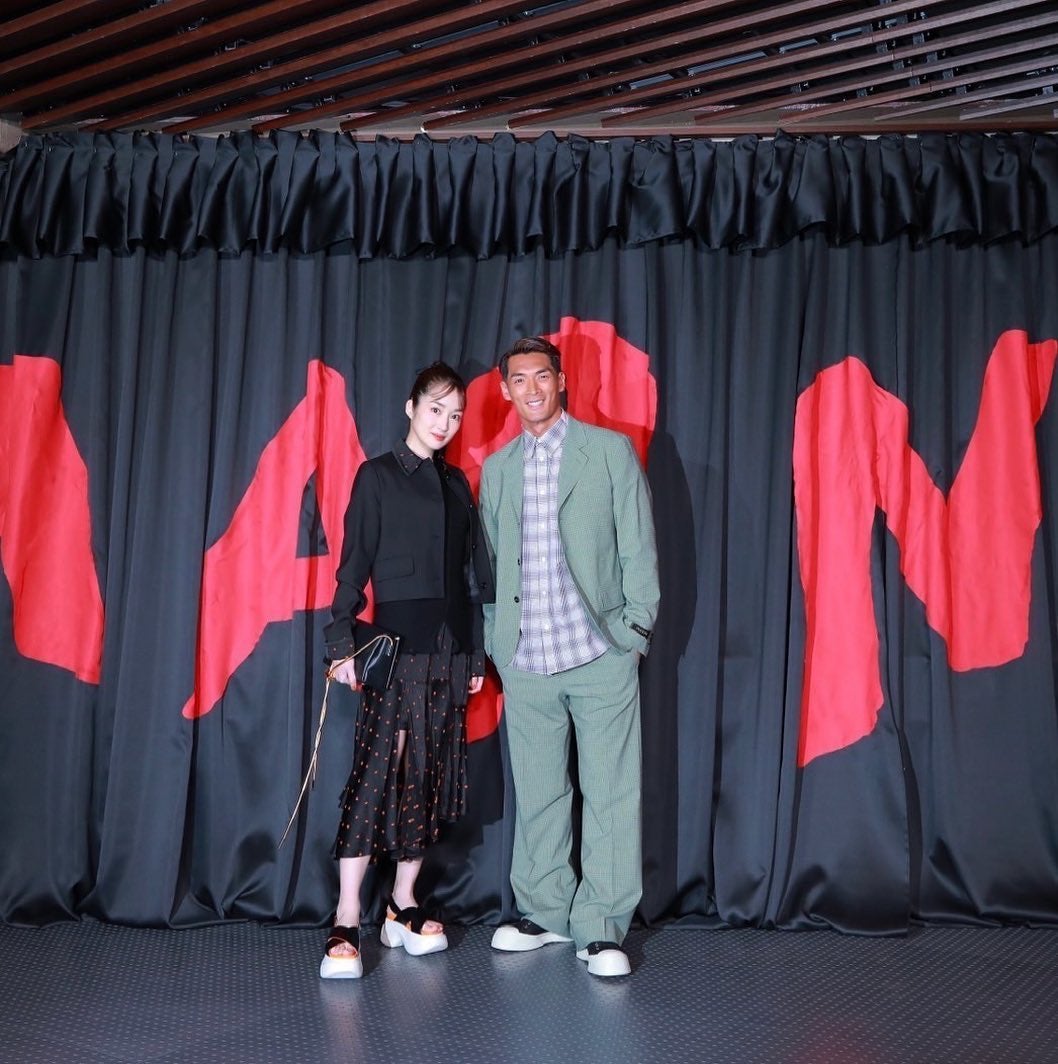 ⚽️槙野智章＆高梨臨、セットアップ夫婦ショットが話題🌟「オシャレな夫婦」