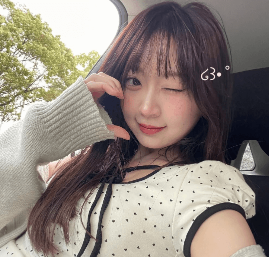 「サクラから主役奪ったらあかんで」元プロ野球の美女チア、乙女の”ラブビーム・ショット”を披露しファン恋わずらい！「かわいいわね」