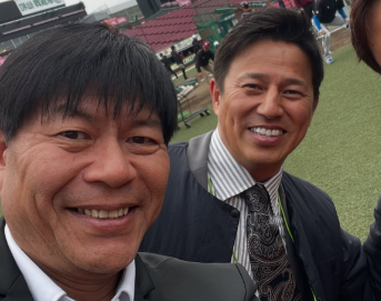 「ひちょりをさがせ！」川崎憲次郎、“大分県人会”グラウンド集合ショットに笑いの渦