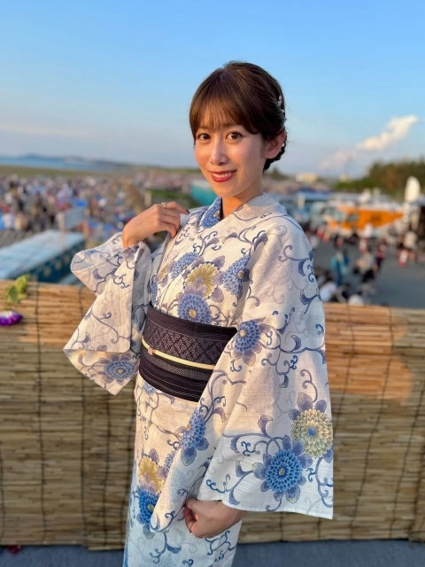 フリーアナウンサー中川安奈「浴衣で迎えた花火の夜」MC初挑戦に胸いっぱいの夏の思い出