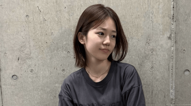 「美しすぎるボンビーガール」と話題になった女優がすっぴんを公開しファンから衝撃の声続出