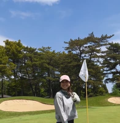 紺野ゆりがキレッキレのゴルフ動画を公開！