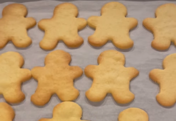 「ママの愛情たっぷり！」杉崎美香、息子と作った手作りホワイトデークッキーを披露