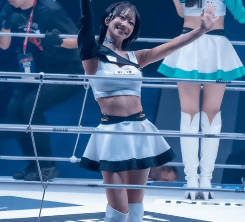 「これを1番待っていたんだ！」人気ラウンドガール”百花繚乱”！リング内・五月雨ショットにファン悶絶