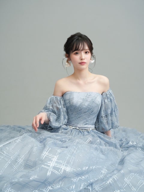 豊嶋花「まさかのウェディングドレス姿」カバー飾る8月号で見せた大人の透明感