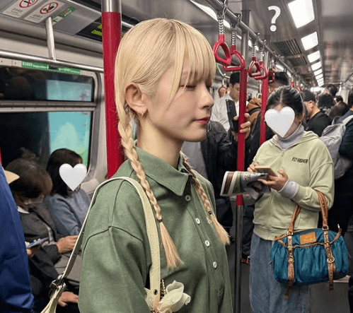 「電車内、乗車率80％のなかで…」あの”金髪おさげ”のマラソン美女、あまりの美貌に目立ってしまう！？
