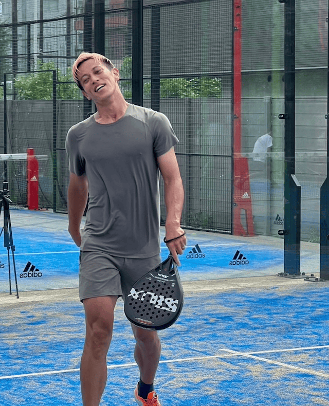 本田圭佑 欧州や南米を中心に親しまれているスポーツを楽しむ姿披露