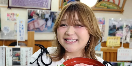 りんごちゃん、大間のマグロと共演⁉︎「櫻井・有吉THE夜会」に登場！