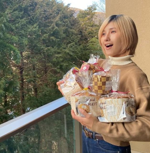 元女子野球選手・加藤優『めちゃくちゃ美味しかった！』卒寿祝い旅行のひとコマ