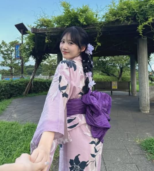 横野すみれ、手を引っ張る〇〇姿にファン歓喜の声！