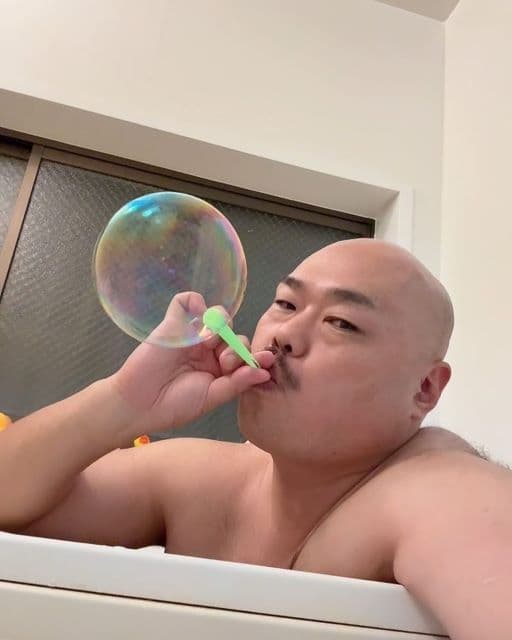 「映えすぎです！真似したい！」クロちゃん、あのインフルエンサーも認める映え写真を投稿？！