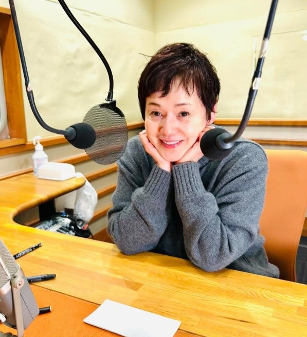 大竹しのぶが新年の挨拶 年始から多忙で「髪の毛バサバサだあ」