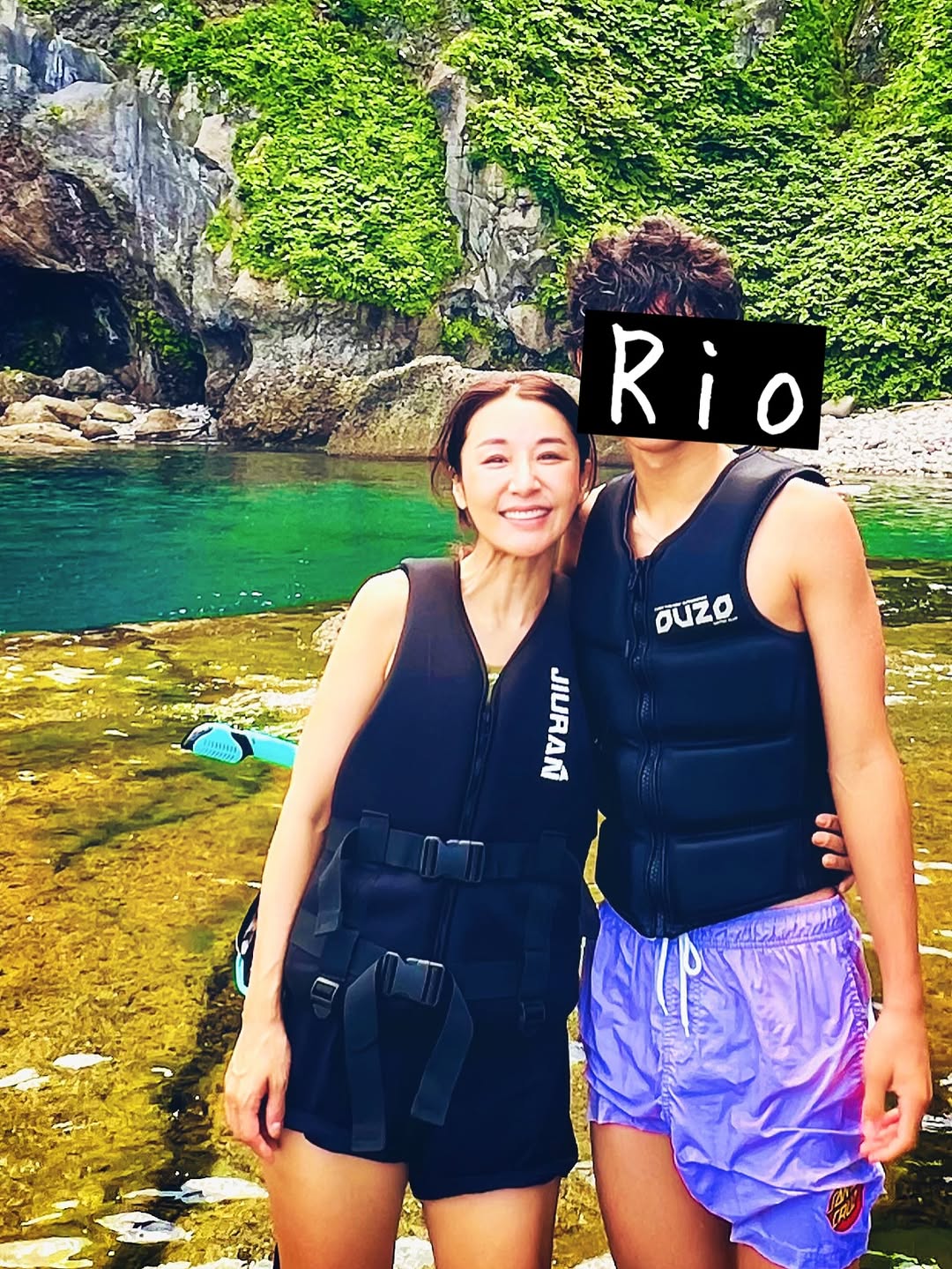 「もうこれ以上食べられないほど食べ…」鈴木紗理奈、息子が一番好きな北海道の遊び場へ！