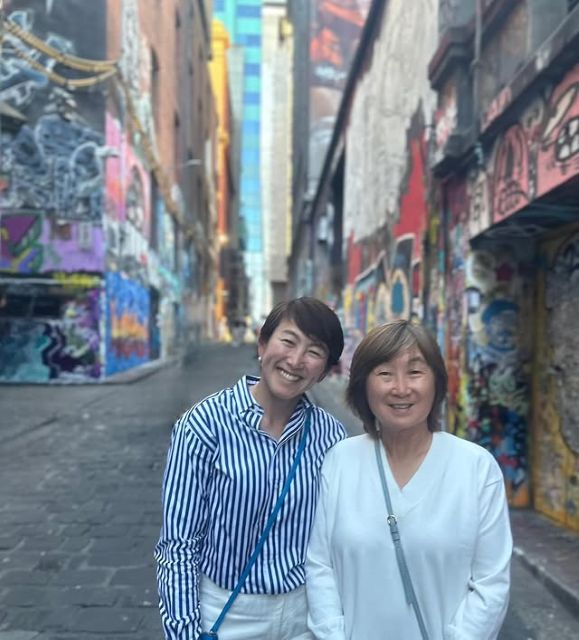 杉山愛、メルボルンのストリートで母とパシャリ！素敵すぎる笑顔2Sにファンほっこり