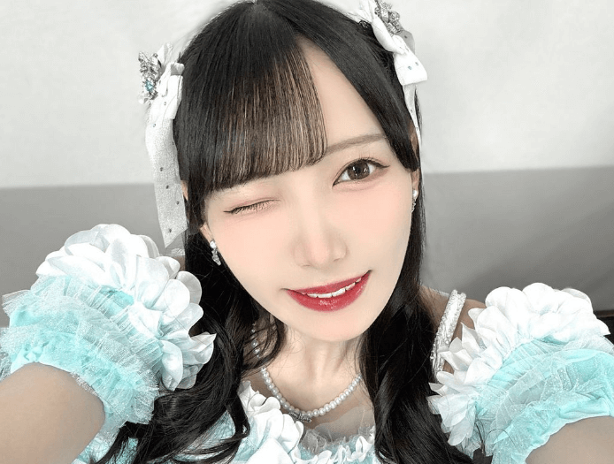 アイドル・鈴木瞳美、プリンセスモードで魅せた”ときめき”ウインクショットにファン悶絶