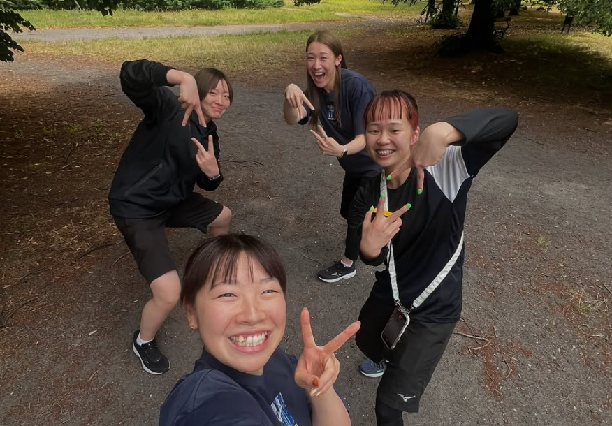 “キャプテン大暴れ”！？日本代表リベロ岩澤実育が仲間と過ごす和気あいあいショット公開