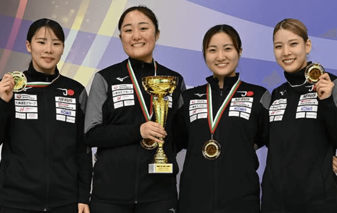 フェンシング江村美咲が優勝報告　W杯団体戦で史上初の金メダル
