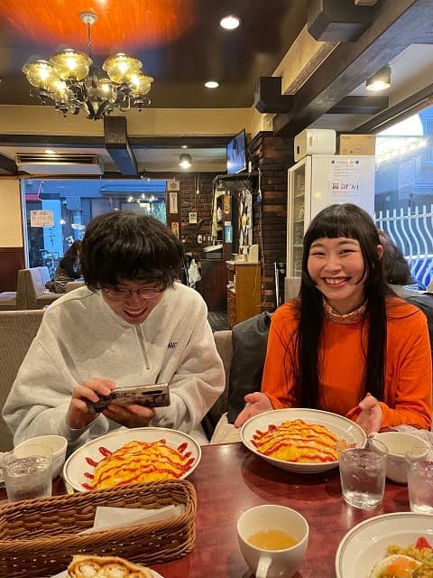 男性芸人「戦わないで幸せになる方法がある」あのユルユルコンビの写真でファンもハッピーに！