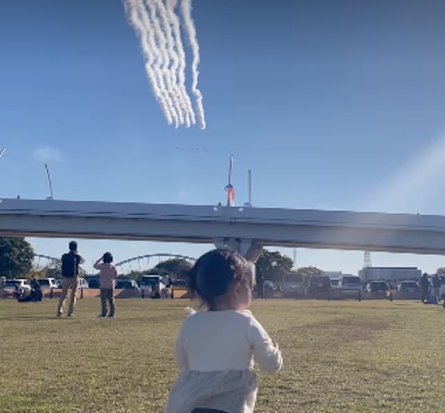 オリンピアン元陸上短距離・市川華菜　ブルーインパルスに感激！特別な瞬間をかのちゃんと共有