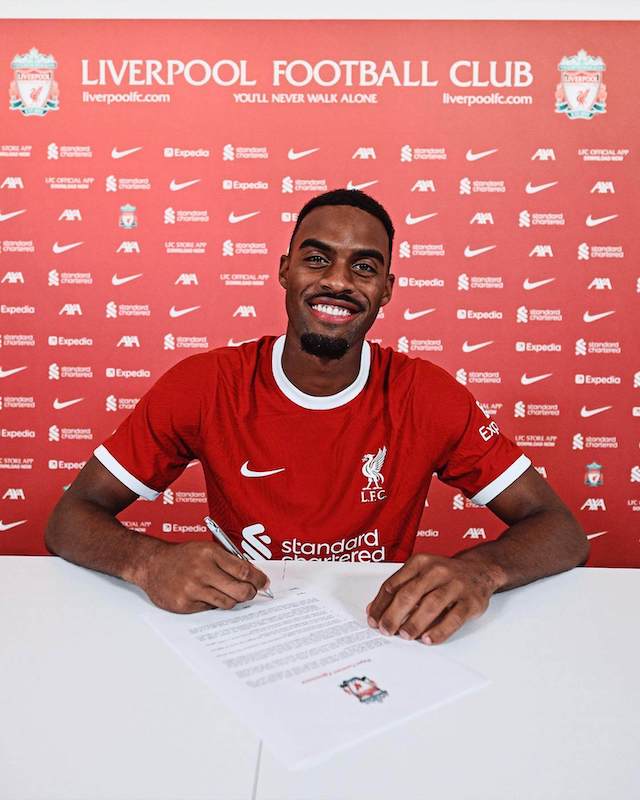 遠藤航にライバル出現😲リバプールがオランダ代表MFフラーフェンベルフを獲得⚽️