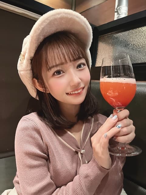 SWEET STEADY 音井結衣が”ちょっぴりオトナ”な乾杯ショットを投稿！これもまた素敵とファン絶賛