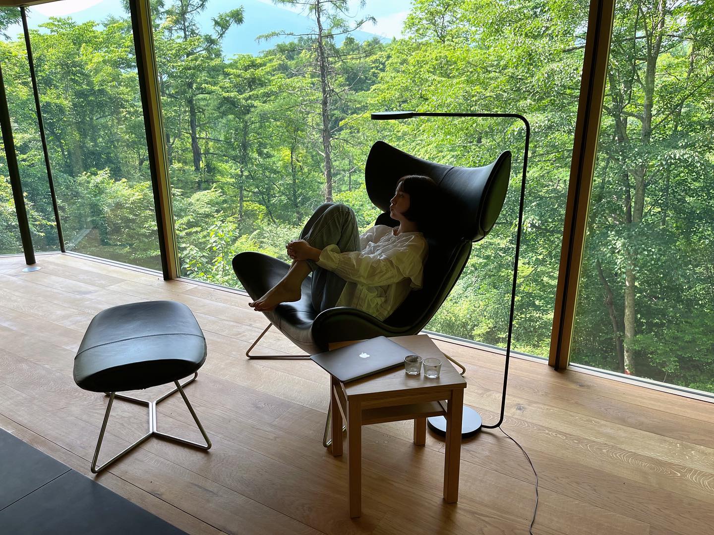 「うゎ〜素敵なお家😍」トリンドル玲奈さんがマイナスイオンたっぷりの家を披露🌲🏡