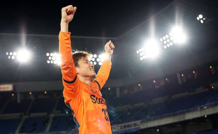 清水エスパルスが乾の今季初ゴールを祝福！チームは逆転勝ち