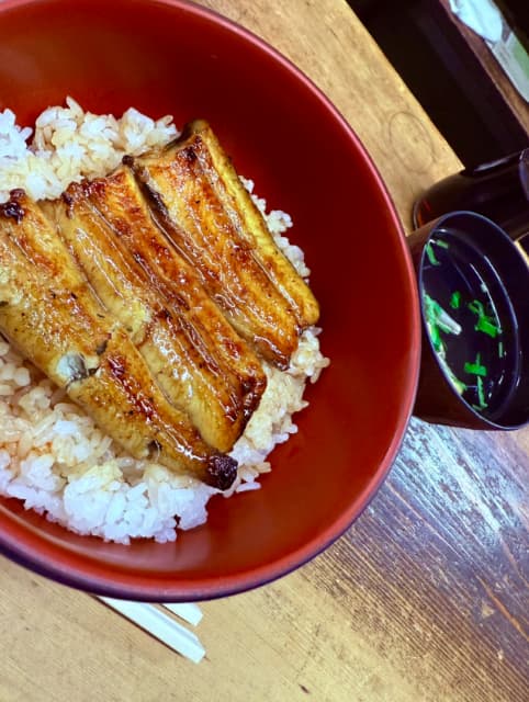 「私はひと足先に今日食べました！」声優・芹澤優がウナギを食す