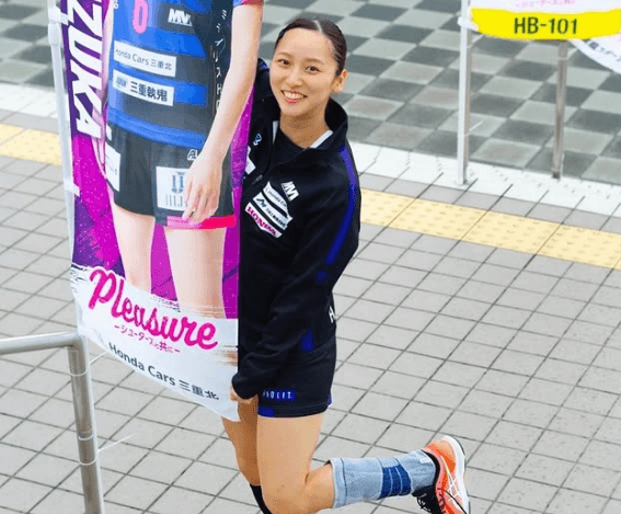 「しかし…可愛い」プリンセスと絶賛の美女ハンドボーラー、”My・ノボリ”が完成！記念ショットにファン惚れ惚れ「カッコよくて可愛い」