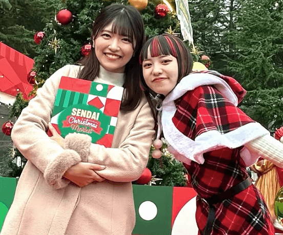 アイドルフェイスの女子アナ、クリスマスマーケへ！あの女性歌手との”ダブル美女・ショット”公開でファン歓喜！