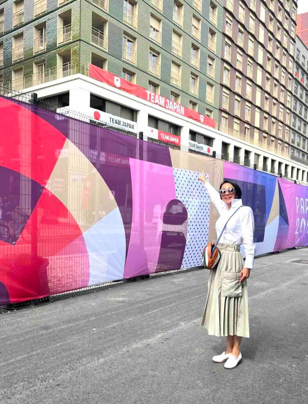 パリ在住フリーアナウンサー、パリ五輪の選手村を見学「時差ぼけも吹き飛ぶ興奮状態」