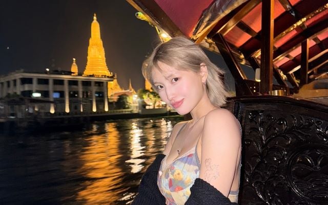 TWICEのモモが最新オフショットを公開！美しい姿に大反響！