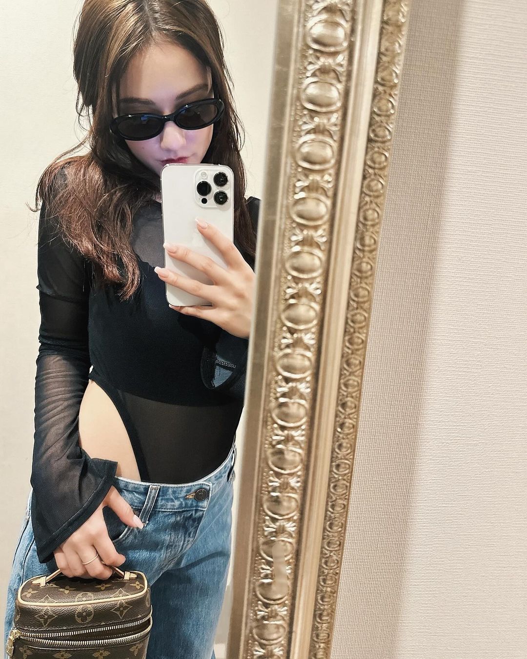 谷まりあのセクシーショット公開にファン悶絶