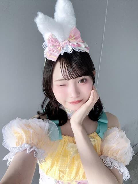 「細かいところまで素敵すぎる！」≒JOY 山野愛月が”ママ手作り”衣装でツーショ撮影会に！