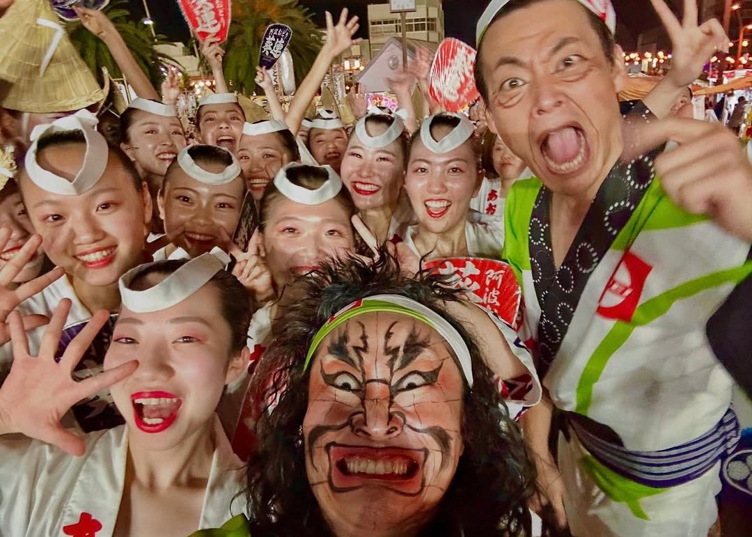 踊りも表情も全集中！キンタロー。が届けた夏祭りの熱狂