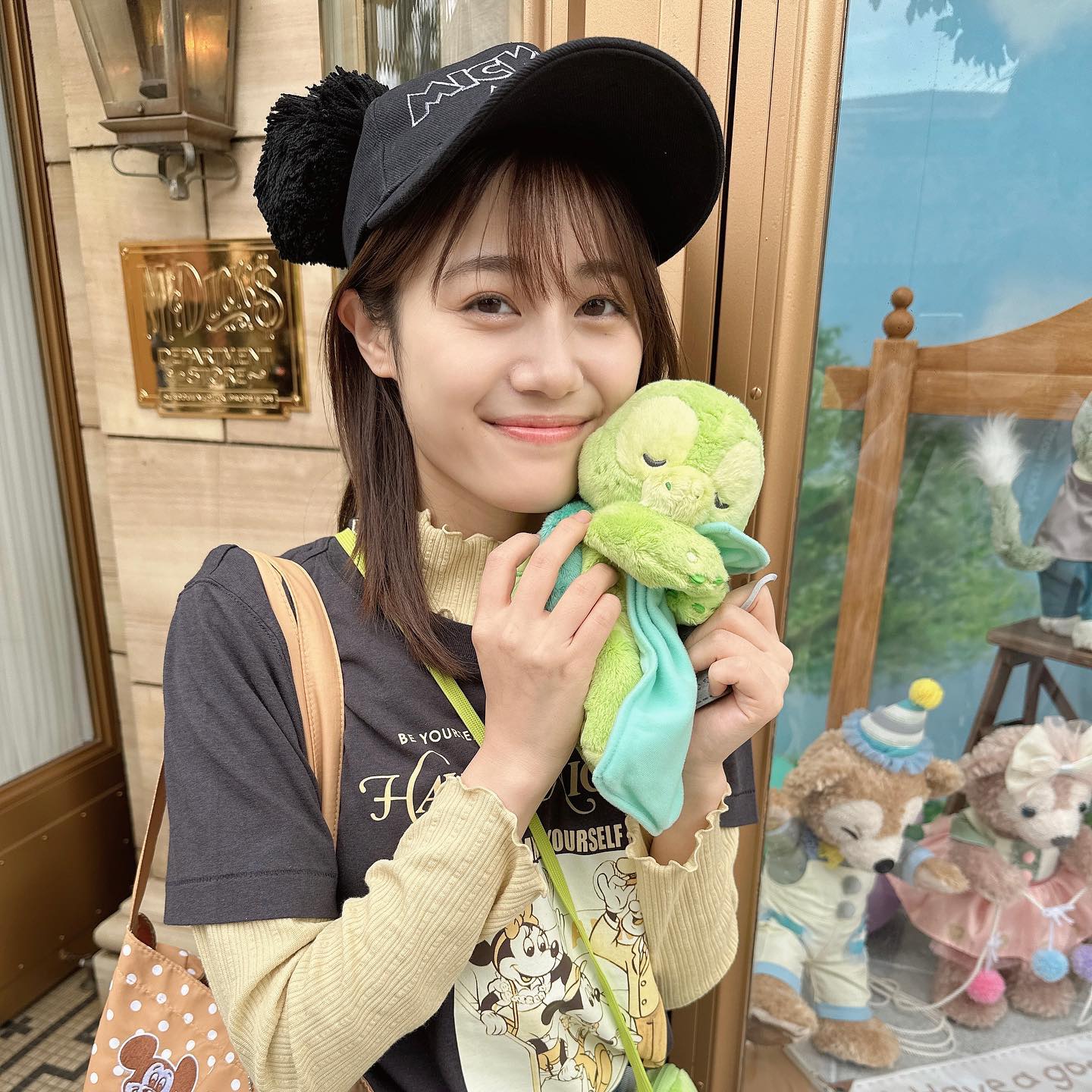 オル・メル好き？！声優・伊藤美来のディスニーオフショットが可愛すぎる😍