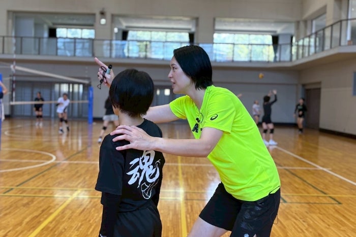楽しい気持ちが上達のための1番のポイント！元日本代表によるバレーボールキャンプ開催