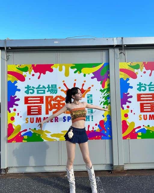 宮脇咲良が美しすぎる最新ショットを披露☀️❤️