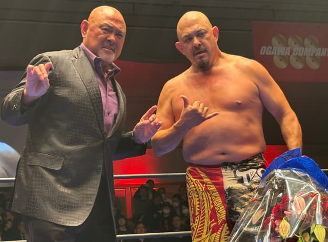 元プロレスラーの武藤敬司、プロレス人生の運命を変えたレスラーの引退に「お疲れ様でした！」と花束を贈る