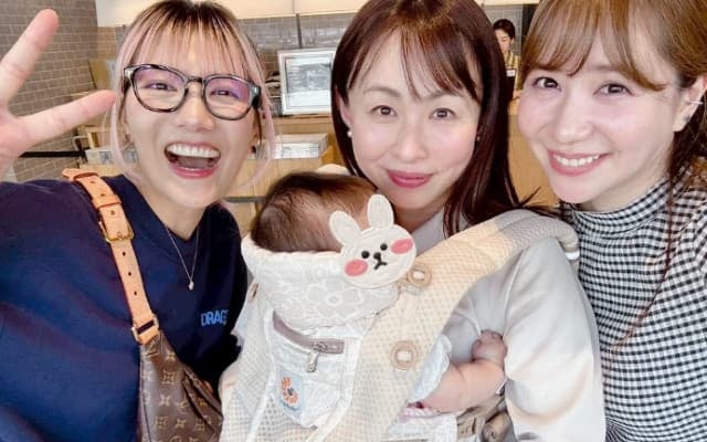 元AKB48・大堀恵が同期とパシャリ「あの時に一瞬で戻れる仲間がいて幸せです」