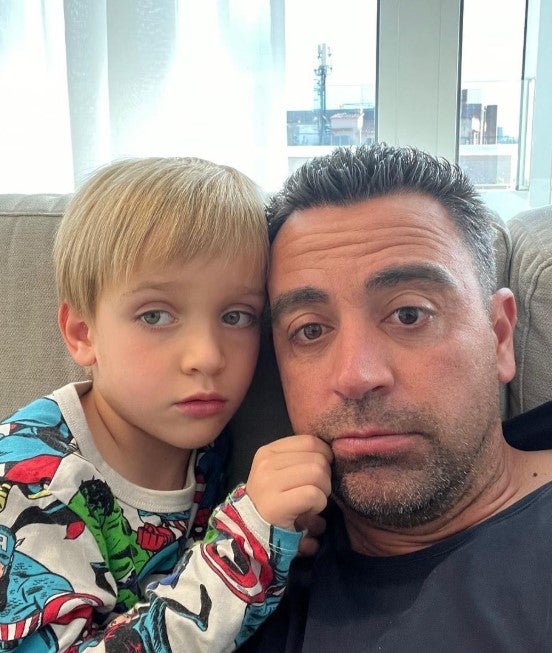 元スペイン代表チャビ 愛息子の誕生日を祝う