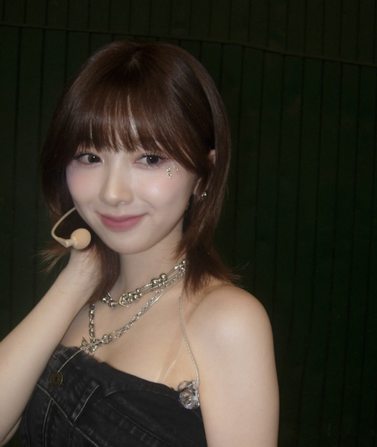 「破壊力エグすぎ」人気アイドルのイメチェン最新ショットが話題に