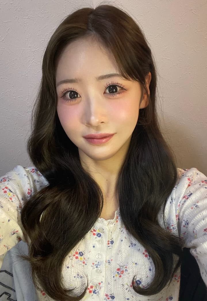 FRUITS ZIPPER櫻井優衣、普段と違うメイクを披露！「お姉さん！！！！」