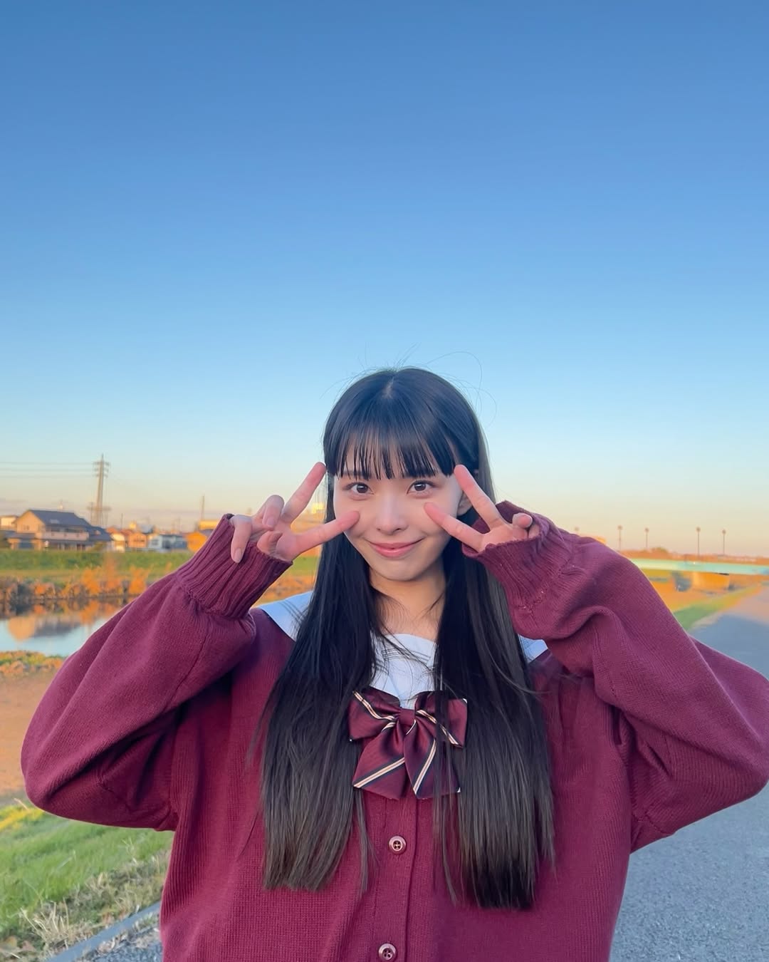 ミュージカル「梨泰院クラス」出演女優、制服ショット披露にファンから「好きが溢れる」