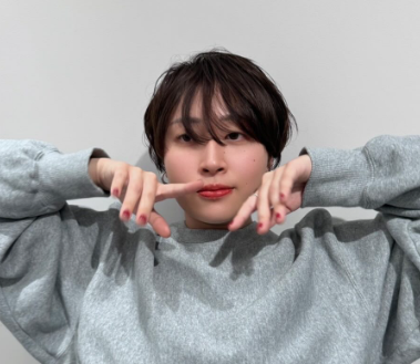 丸山礼、新ショートヘアでファン大興奮！「可愛すぎて真似したい」の声続出