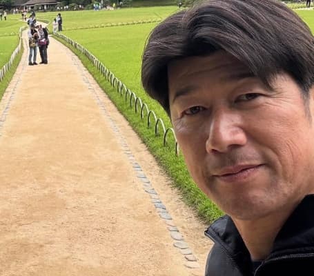 「地方でもかっこいい！」横浜DeNA・三浦大輔監督、岡山県の名所を満喫している様子を大公開！